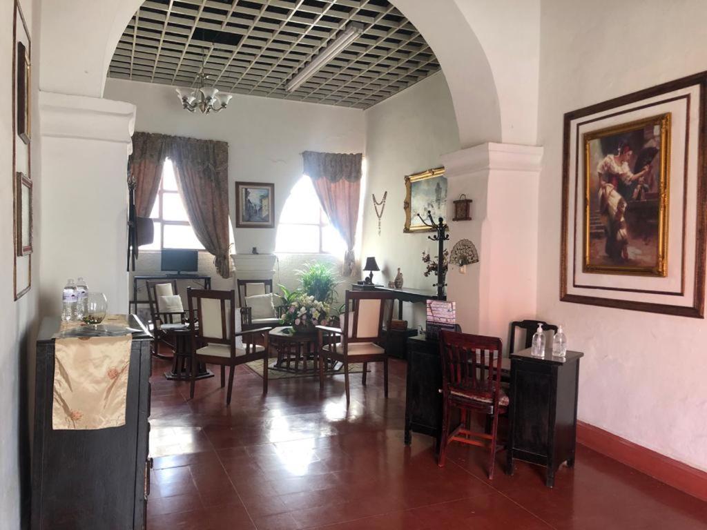 Hostal La Espanola Parras Parras de la Fuente Εξωτερικό φωτογραφία