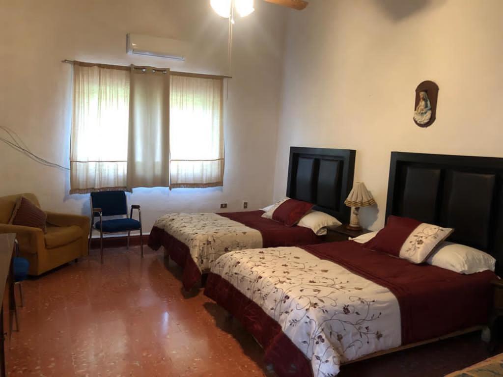 Hostal La Espanola Parras Parras de la Fuente Εξωτερικό φωτογραφία
