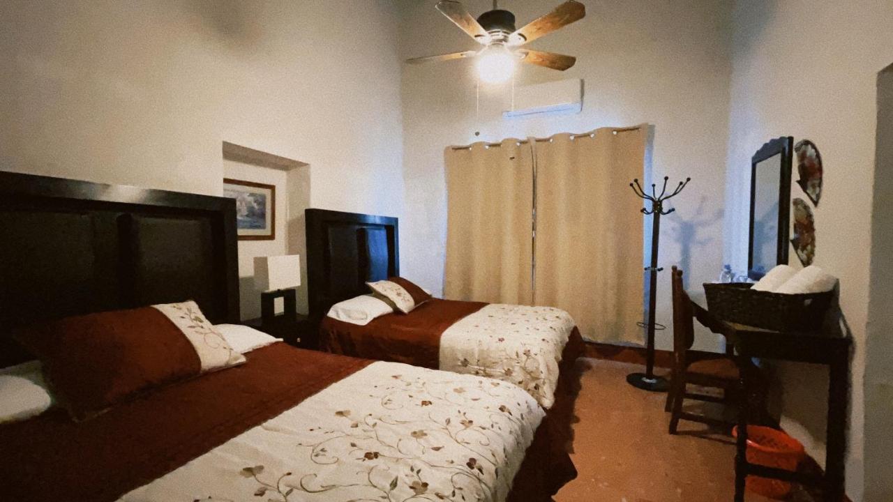 Hostal La Espanola Parras Parras de la Fuente Εξωτερικό φωτογραφία
